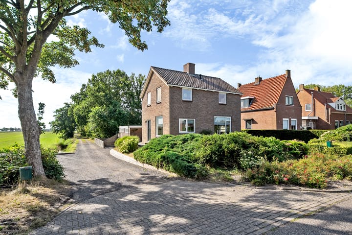 Streek 77 main image