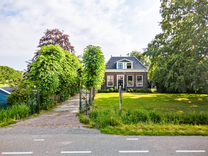 Achthovenerweg 27 main image