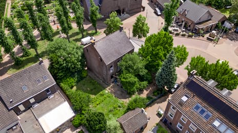 Wal 1 secondary image