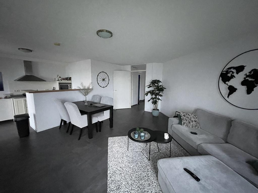 House Image 4