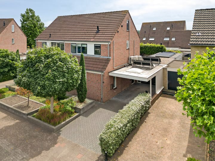 Averbeek 17 main image