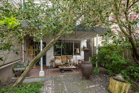Zuiddijk 10 tertiary image
