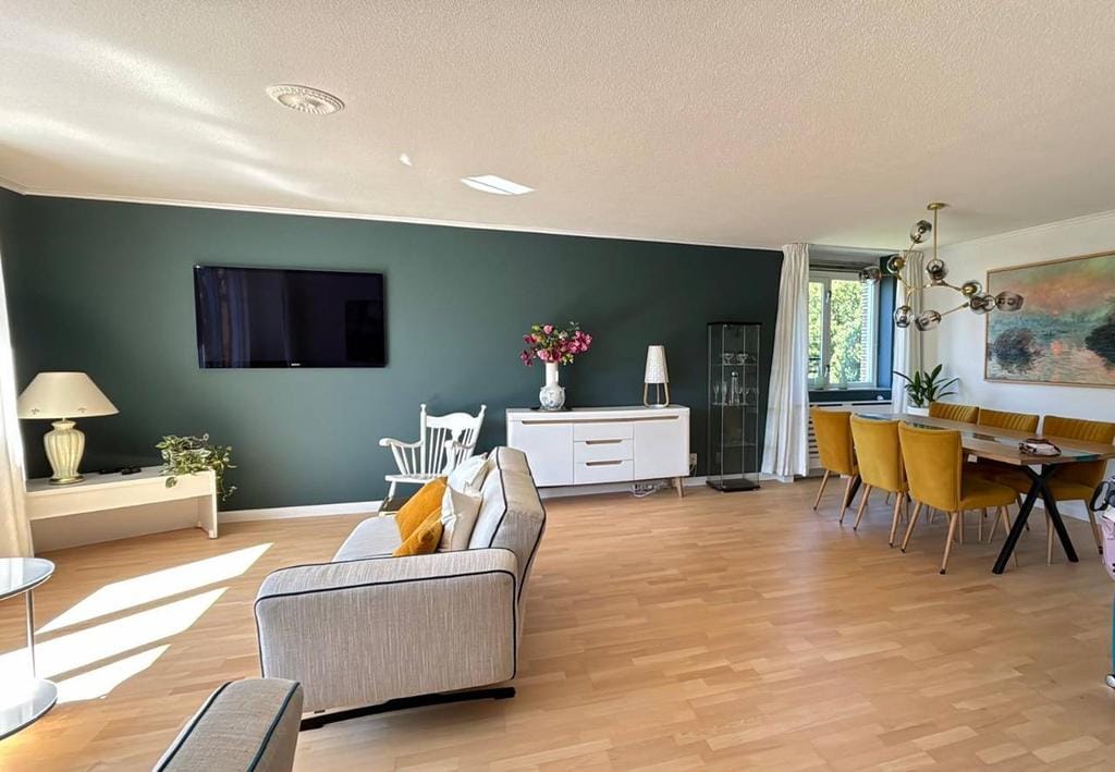 recent house