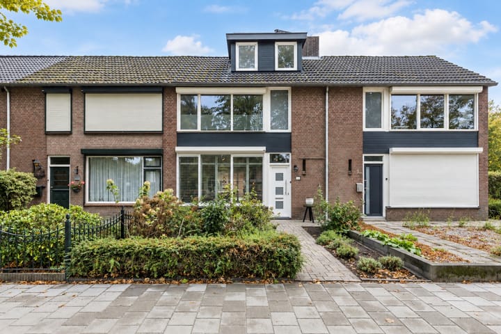 Burgemeester Elkhuizenlaan 82 main image