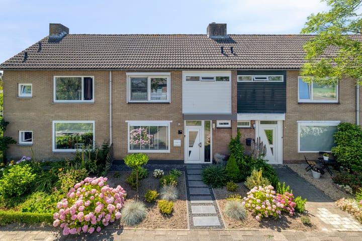 Pastoor Reijnsstraat 19 main image