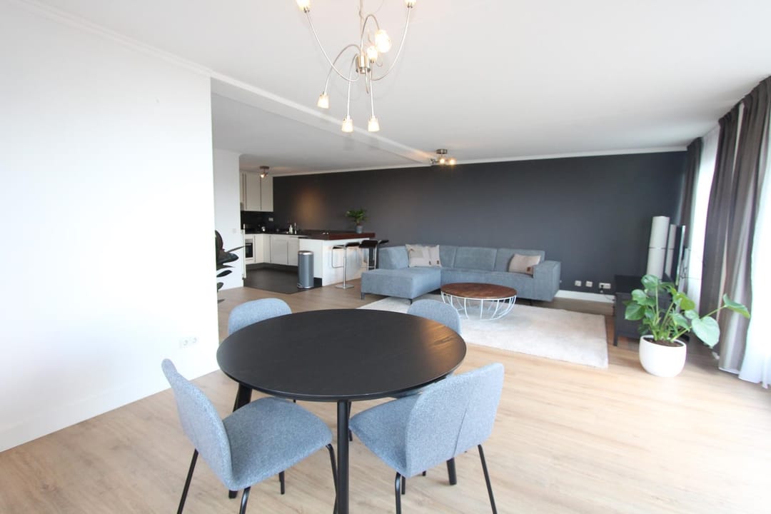 House Image 4