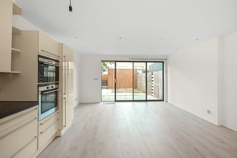 Raden Adjeng Kartinistraat 41