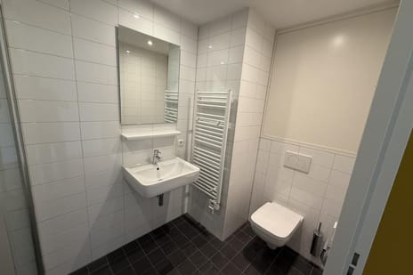 studios te huur op Houthavenweg 117