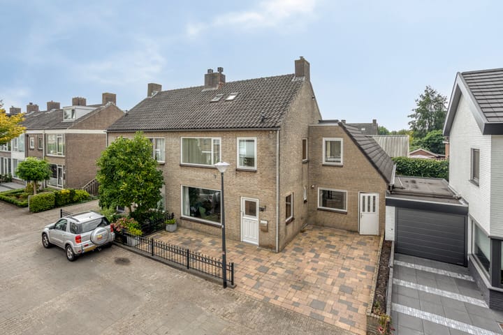 Arnold van Leuvenstraat 2-A main image