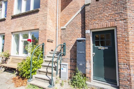 free-sector-houses for rent on Jozef Israëlskade 12-A