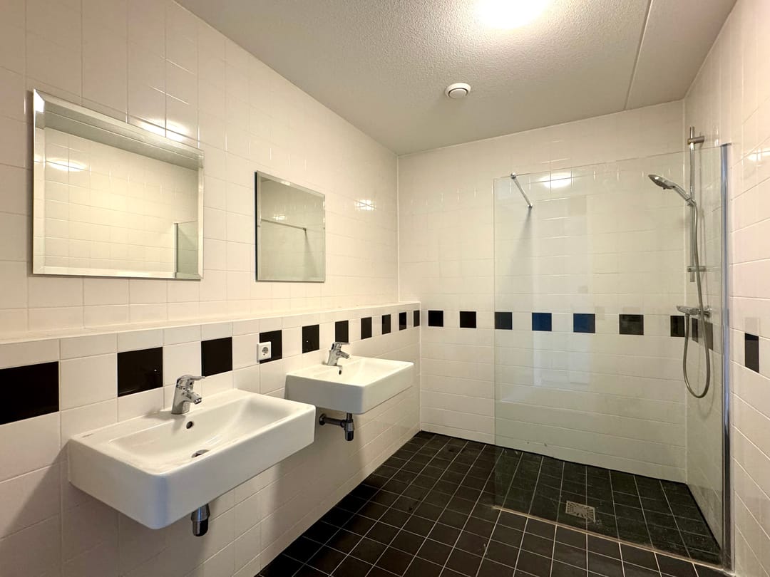 House Image 5