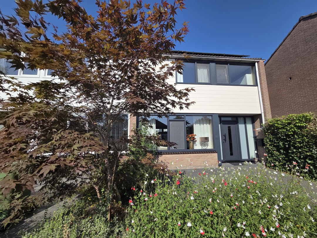 House Image 2