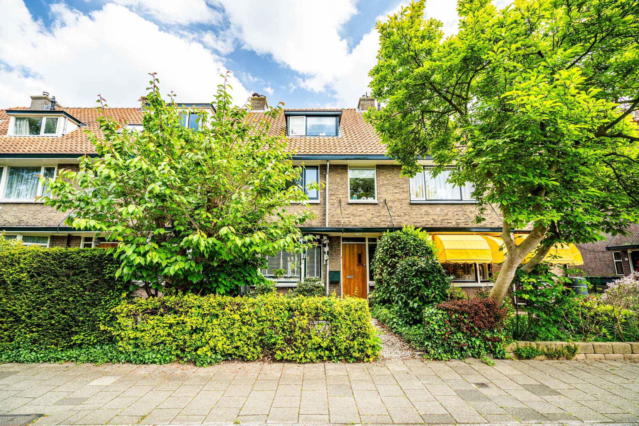 Oranjekade 43, Voorschoten