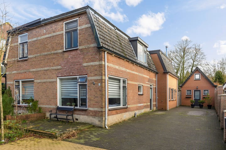 van Bennekomweg 24 main image