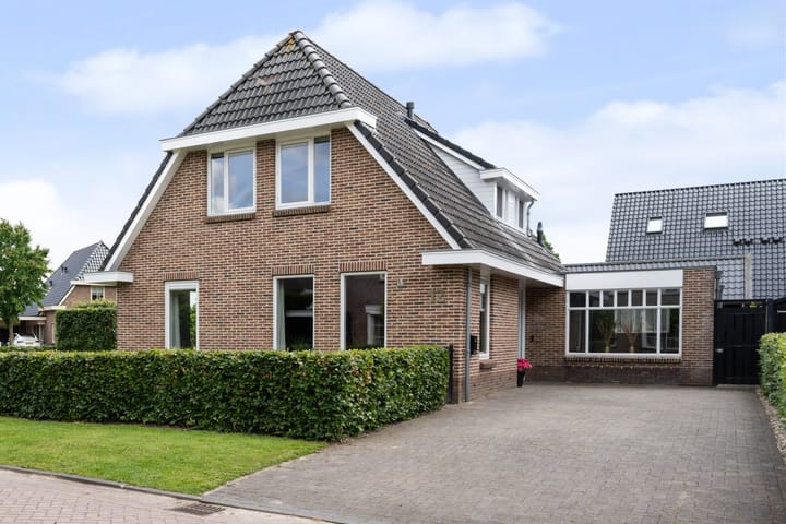 Wolvenhaar 12 main image