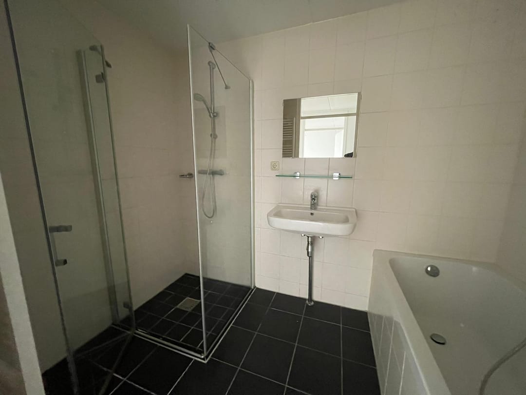 House Image 5