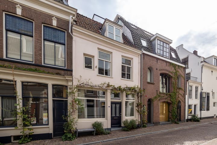 Vrouwjuttenstraat 7 main image