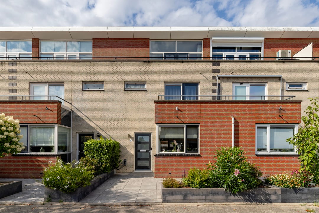 House Image 2