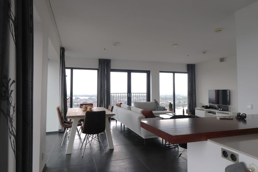 House Image 5