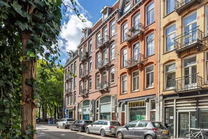 Tweede Van der Helststraat 28-1 main image