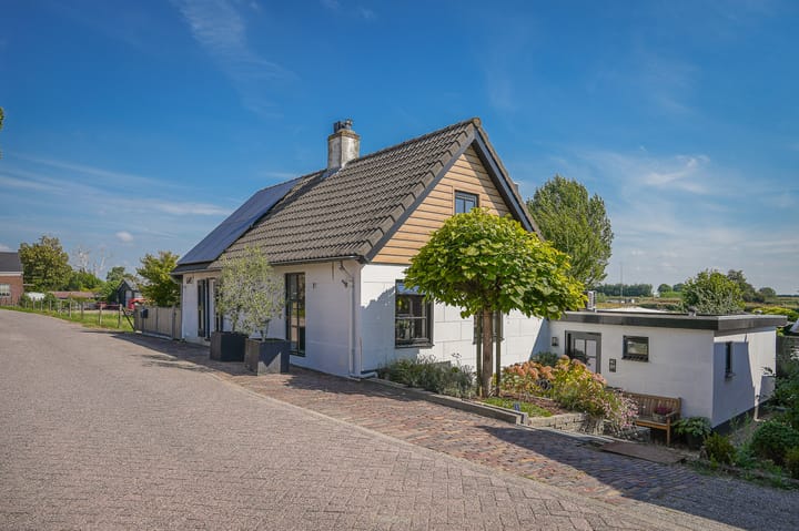 Rijksweg 64 main image