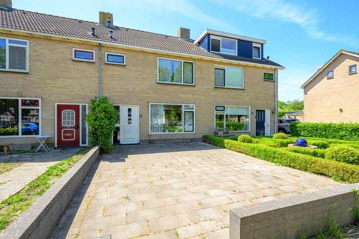 Dokter Hoogkamerlaan 74 main image