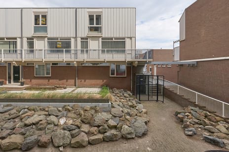 homes for rent on Rederserf 15