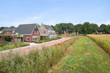 Weidebeek 7 tertiary image