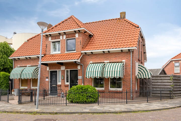 Van Ewsumstraat 17 main image
