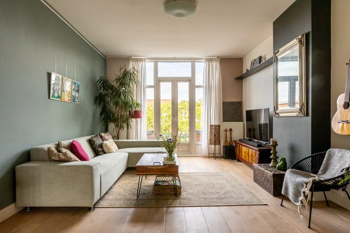 Appartement te koop: Thomsonlaan 194, Bloemenbuurt-Oost Haag