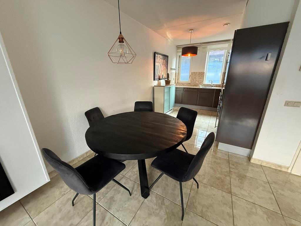 House Image 5