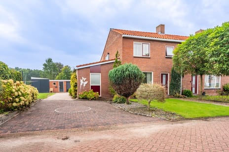 E.E.Napweg 12 main image