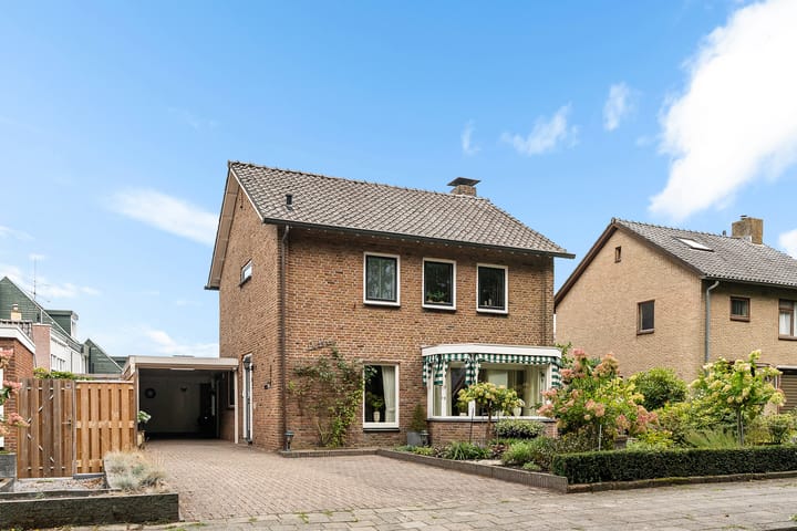 Hogeweg 15 main image