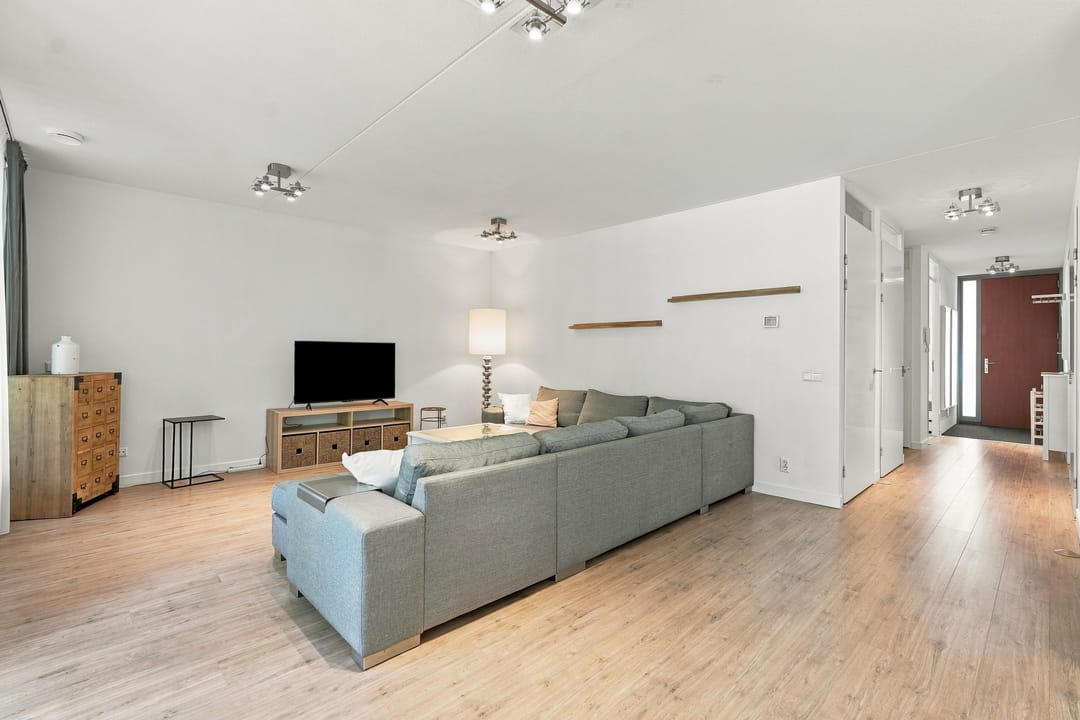 House Image 4