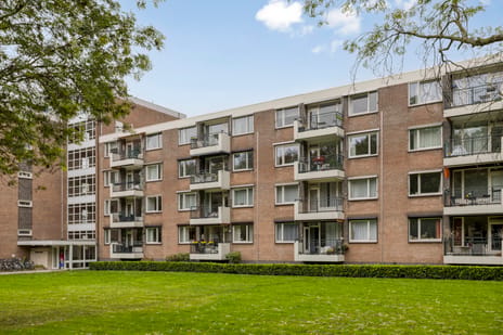 Via Regia 126-B main image