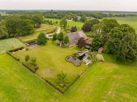 Ten Arlo 3 secondary image