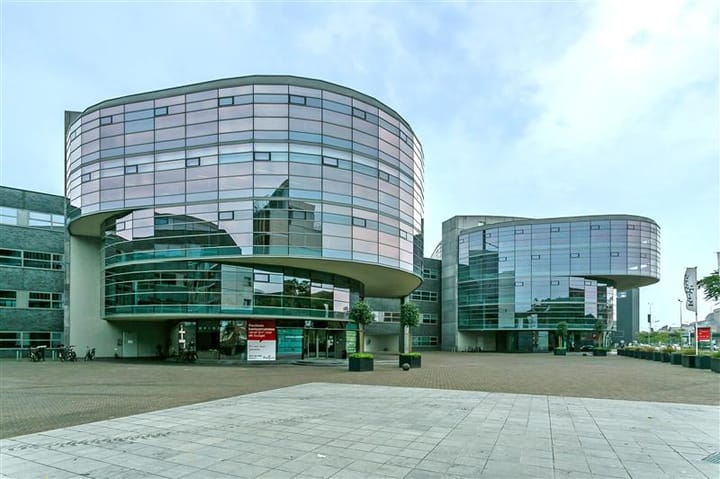 Avenue Ceramique 221