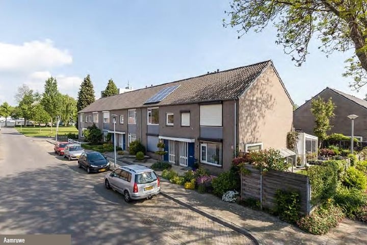 Aamruwe 1 t/m 35, Busselplein 1 t/m 8, e.o. - Woningen