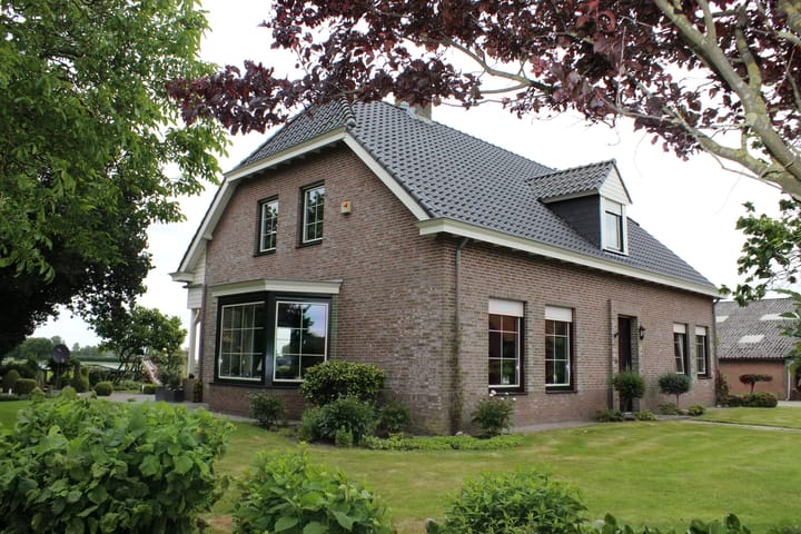 de Blommers 1, Hulten