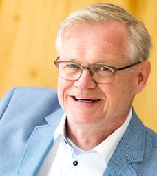 Henny van  Leeuwen - NVM Register Makelaar