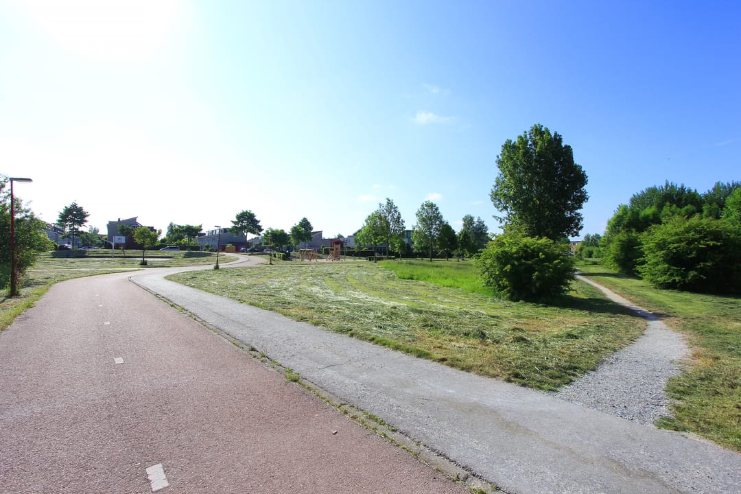 Photo 11 of NOORDHOVE BAAN/RUIMTE