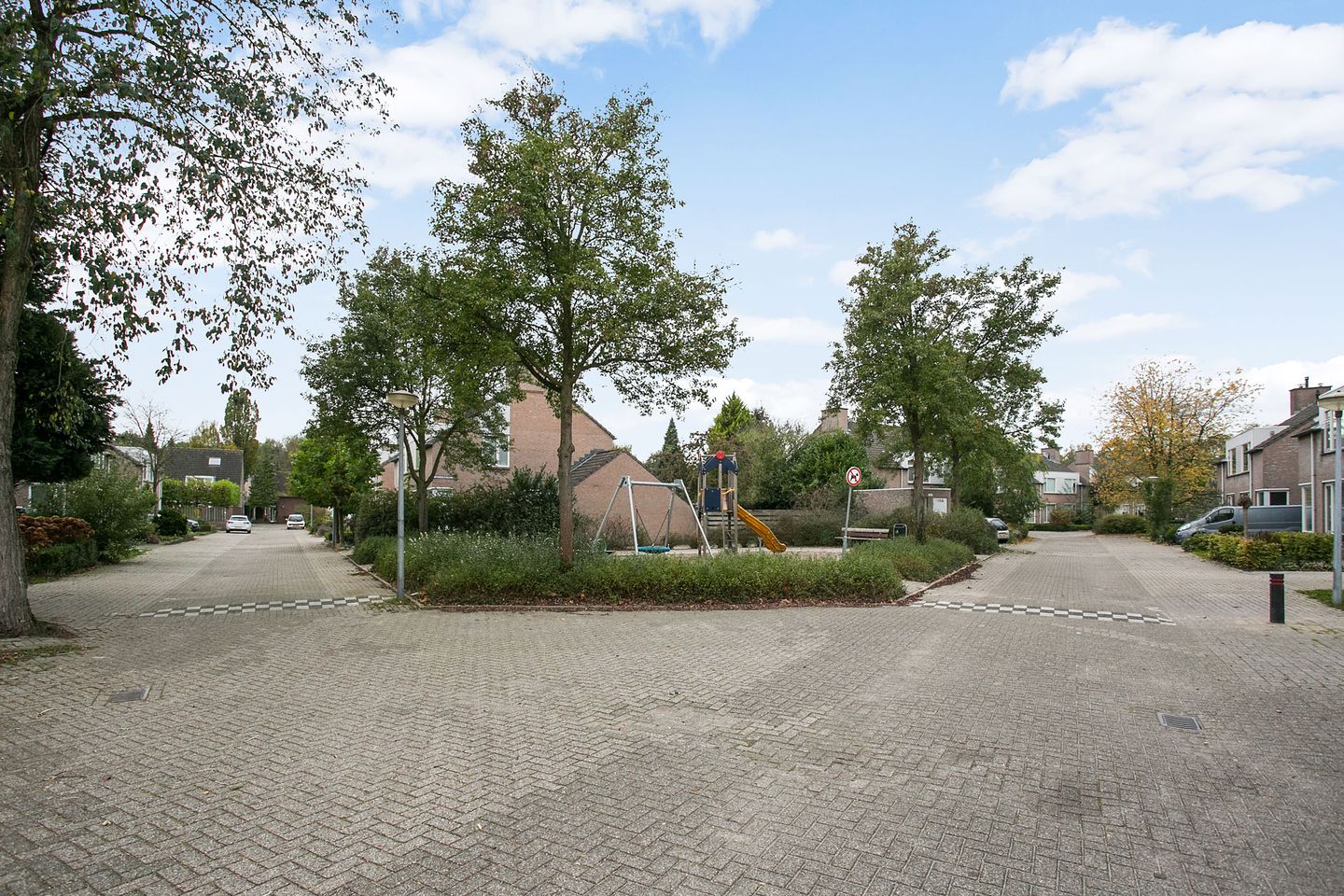 Foto 15 van Fontainebleau-, Finistere- en Neverslaan