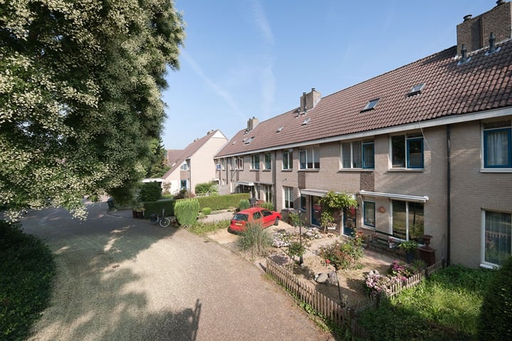 Dordtsesteen 2 t/m 8 t/m Zeeuwsesteen 1 t/m 15 e.o.