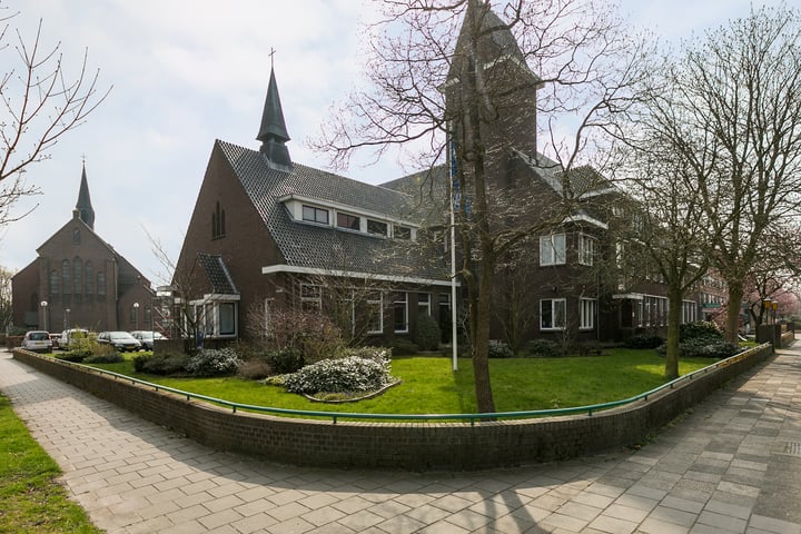 Prins Bernhardlaan 56