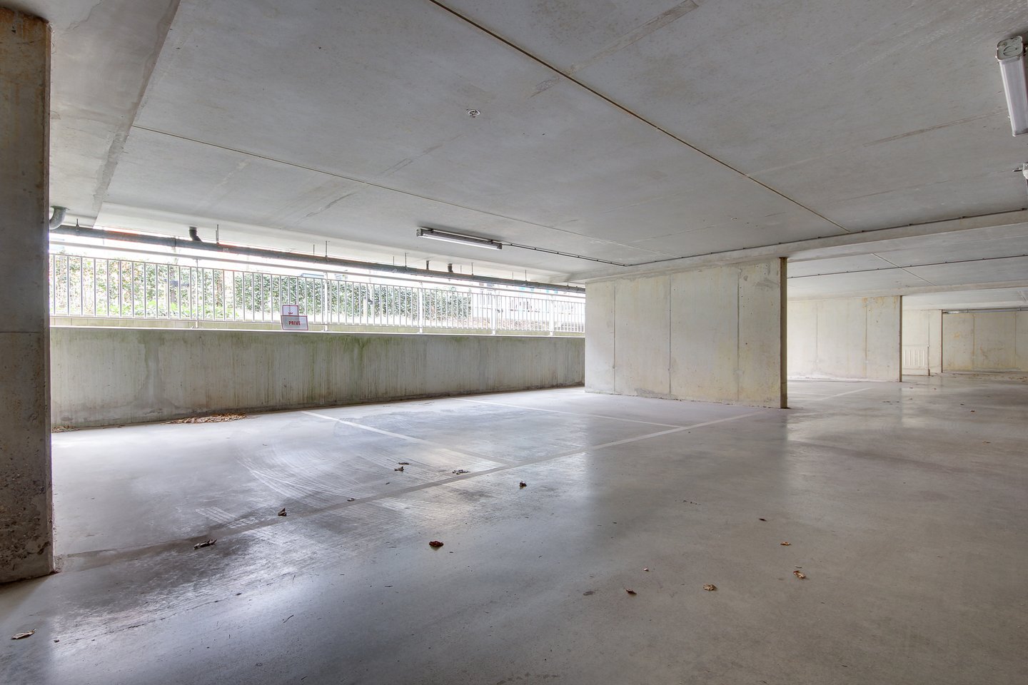 Bekijk foto 3 van Raadhuisstraat 21