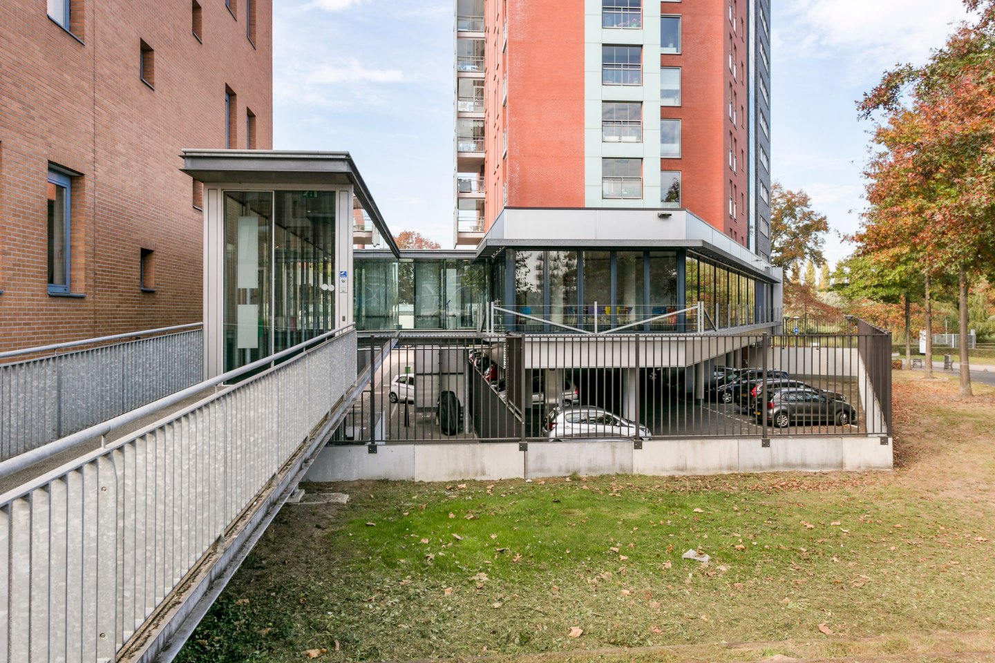 Bekijk foto 4 van Onderwijsboulevard 219