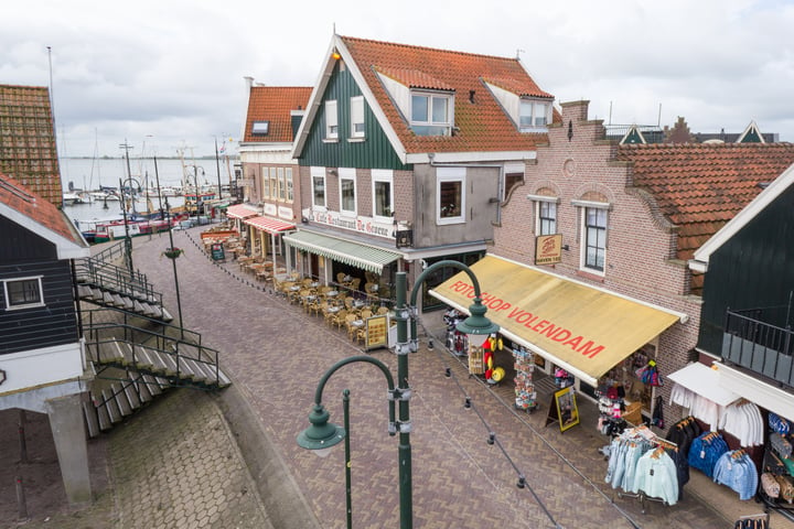 Haven 104, Volendam