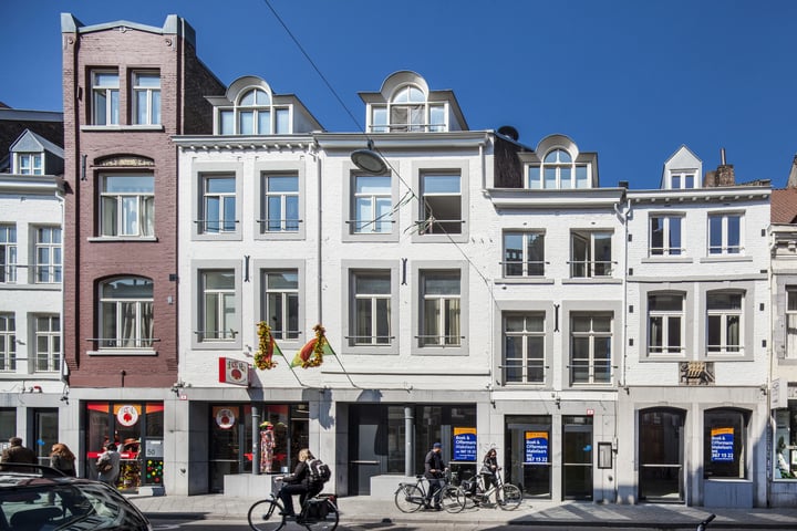 Bekijk foto 4 van Wonen boven Winkels (Postcodegebied 6211)