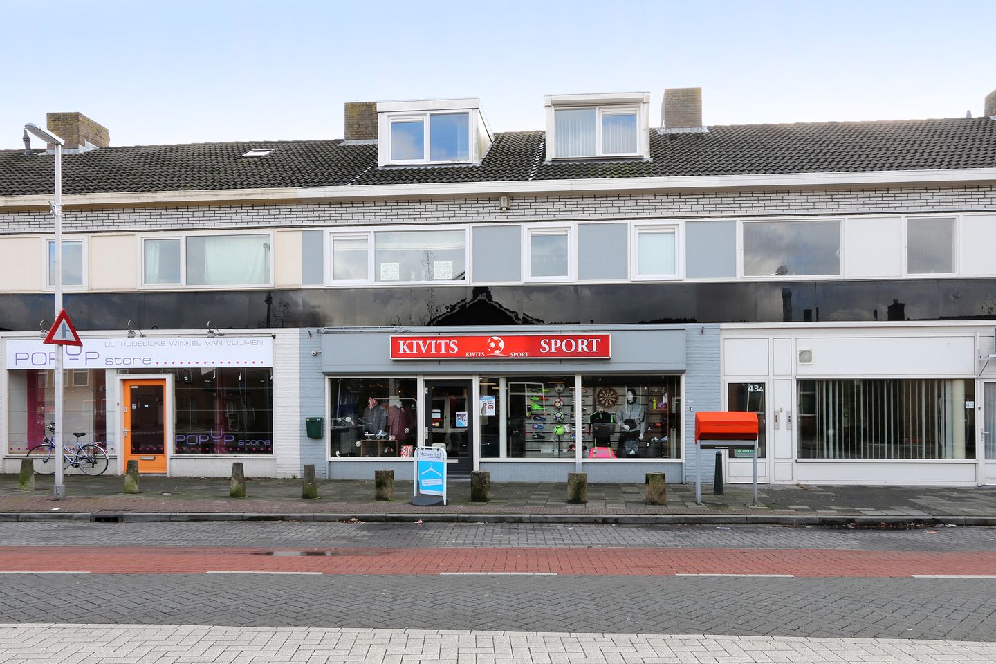 Bekijk foto 1 van Burgemeester van Houtplein 41