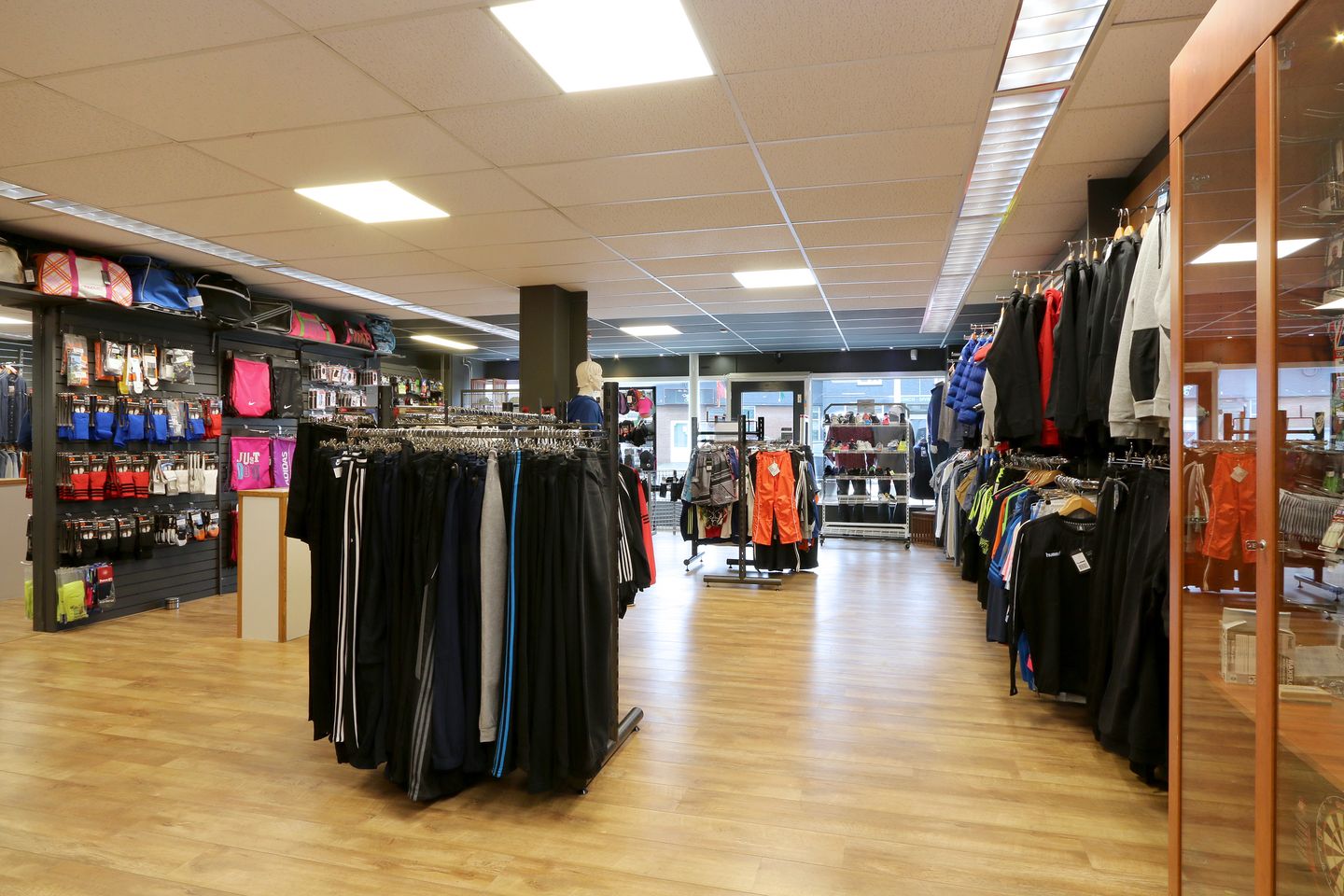 Bekijk foto 4 van Burgemeester van Houtplein 41